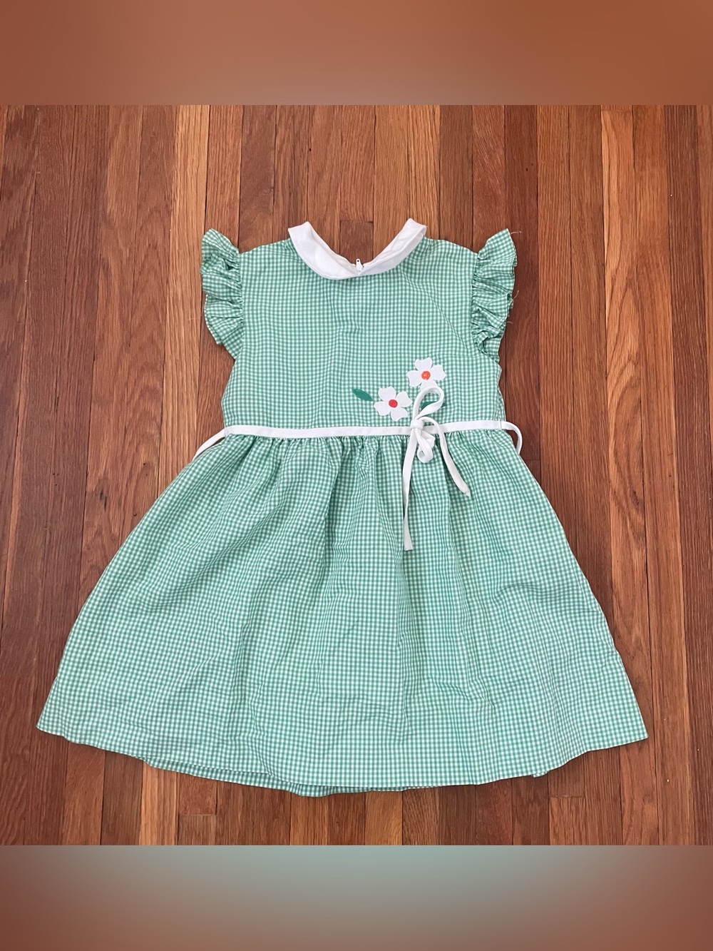 Girls' Vintage Green Gingham Dress with White Trim and Floral Applique